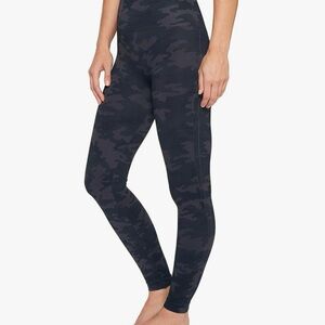 Spanx Look at Me Now Black Camo Seamless Leggings Size Medium